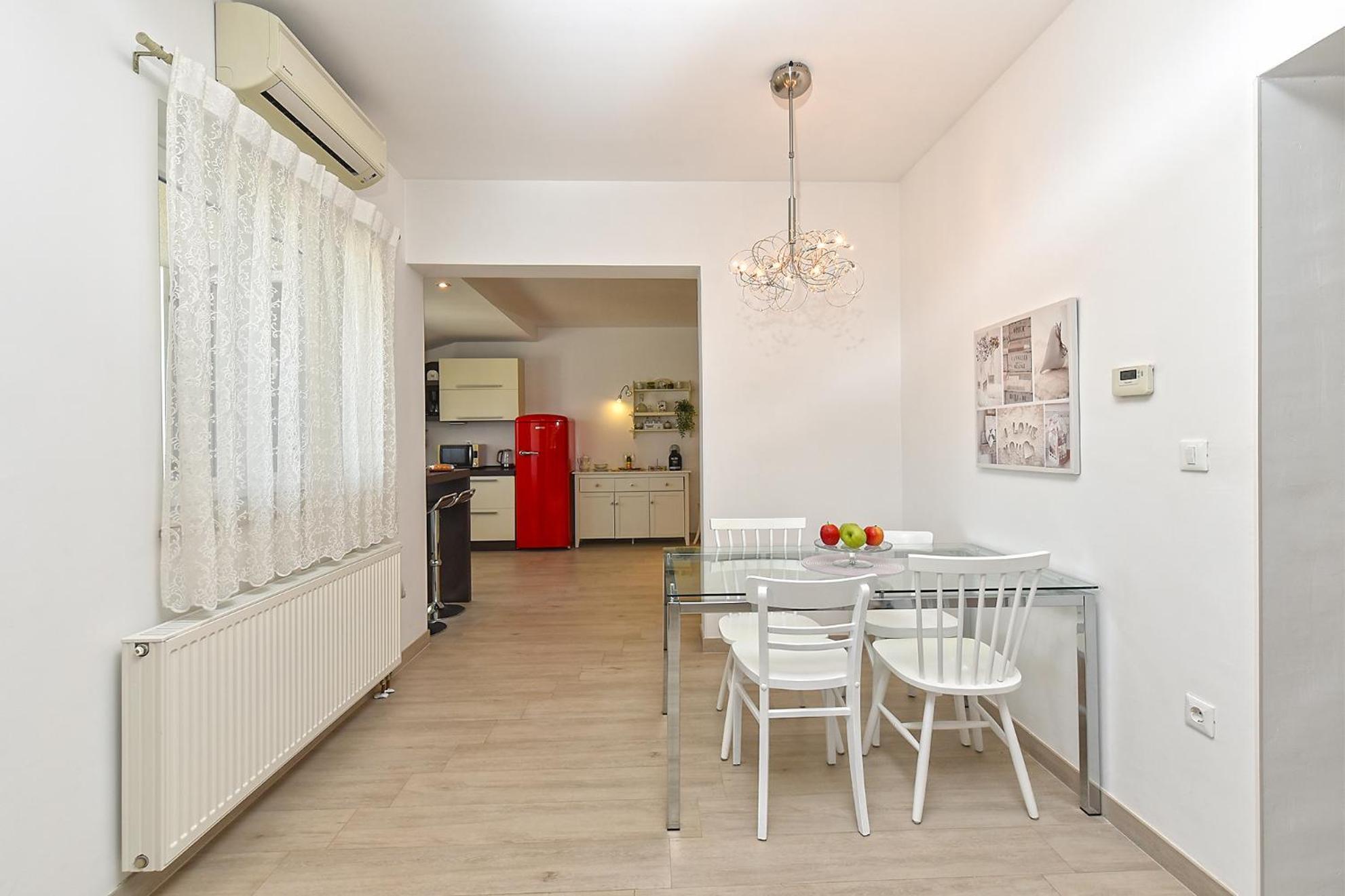 Sandra 2389 Apartmán